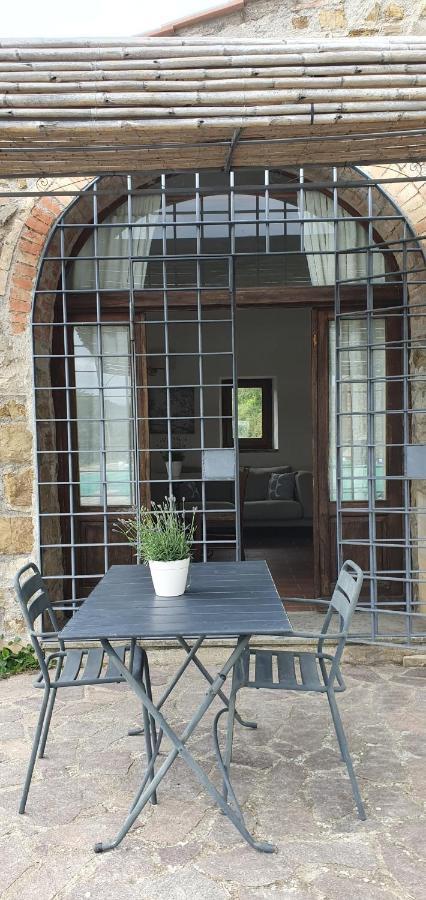 Aparthotel Poloturisticoumbria Rustico Con Piscina Vista Lago à Passignano sul Trasimeno Extérieur photo