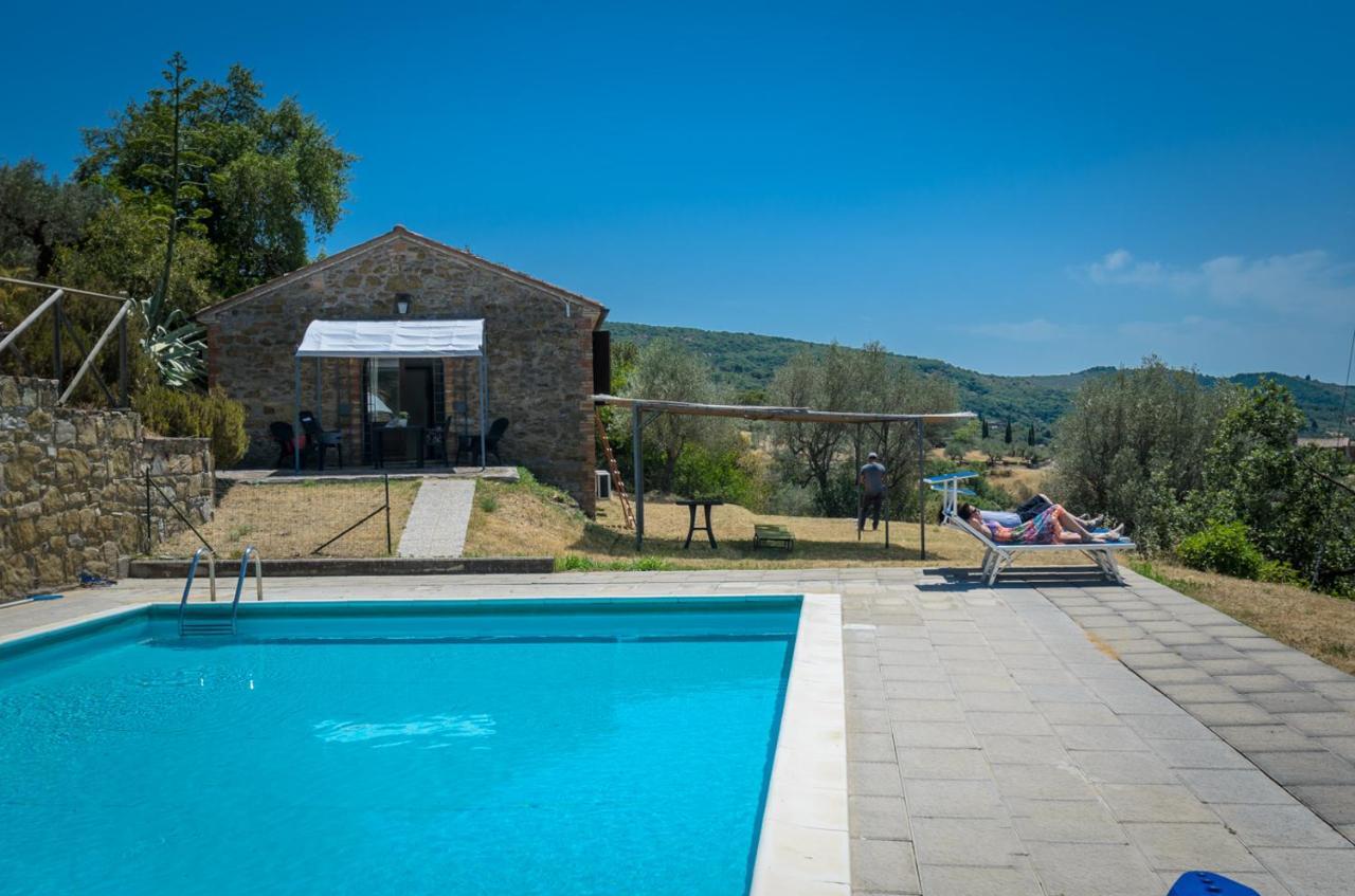 Aparthotel Poloturisticoumbria Rustico Con Piscina Vista Lago à Passignano sul Trasimeno Extérieur photo